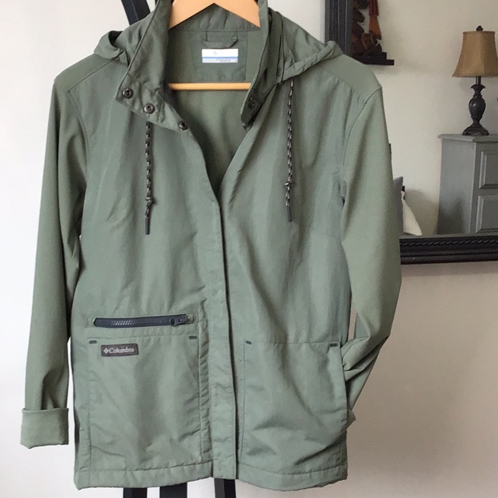 Colombia S khaki jacket